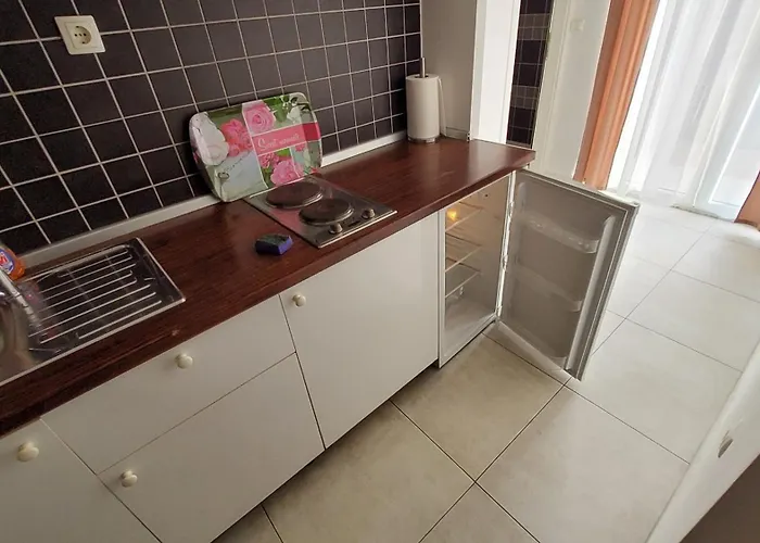 Apartamento Holidays Budget 12 *